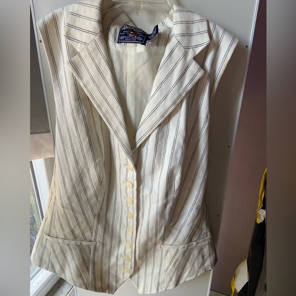 Button down American Living vest. Cream/White vest with black stripes. - Picture 2 of 4